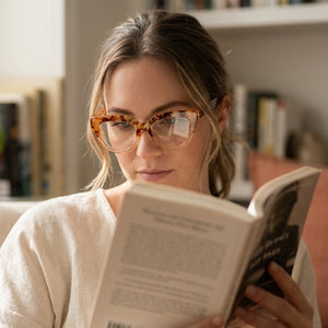 FLUTTER DESERT TORT l Walnut Arms l Blue Light Blocking Magnifying - Soek Fashion Eyewear UK