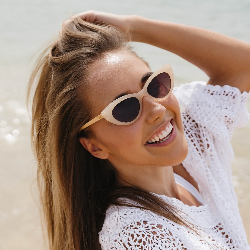 SAVANNAH NUDE Brown Gradient Lens l White Maple Arms