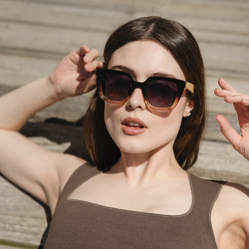 *NEW* SOLUNA OMBRE l Sunglasses l Black Polarised Lens l Walnut Maple Arm - Soek Fashion Eyewear uk