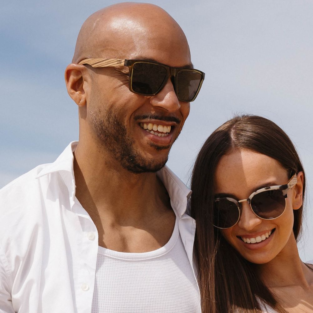 DALTON  Black Sunglasses l Black Lens l Walnut Arms