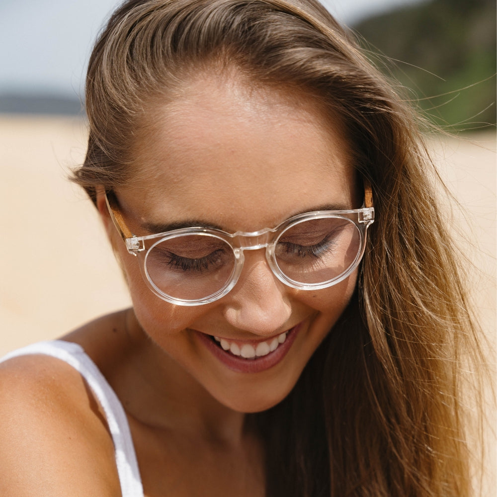 WINEGLASS BAY l  Magnifying Blue Light Reader - Soek Fashion Eyewear UK