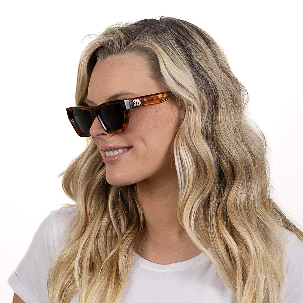 BEYOND SUNKISSED - Bio Acetate Tortoise Frame l Black Polarised Lens - SOEK UK