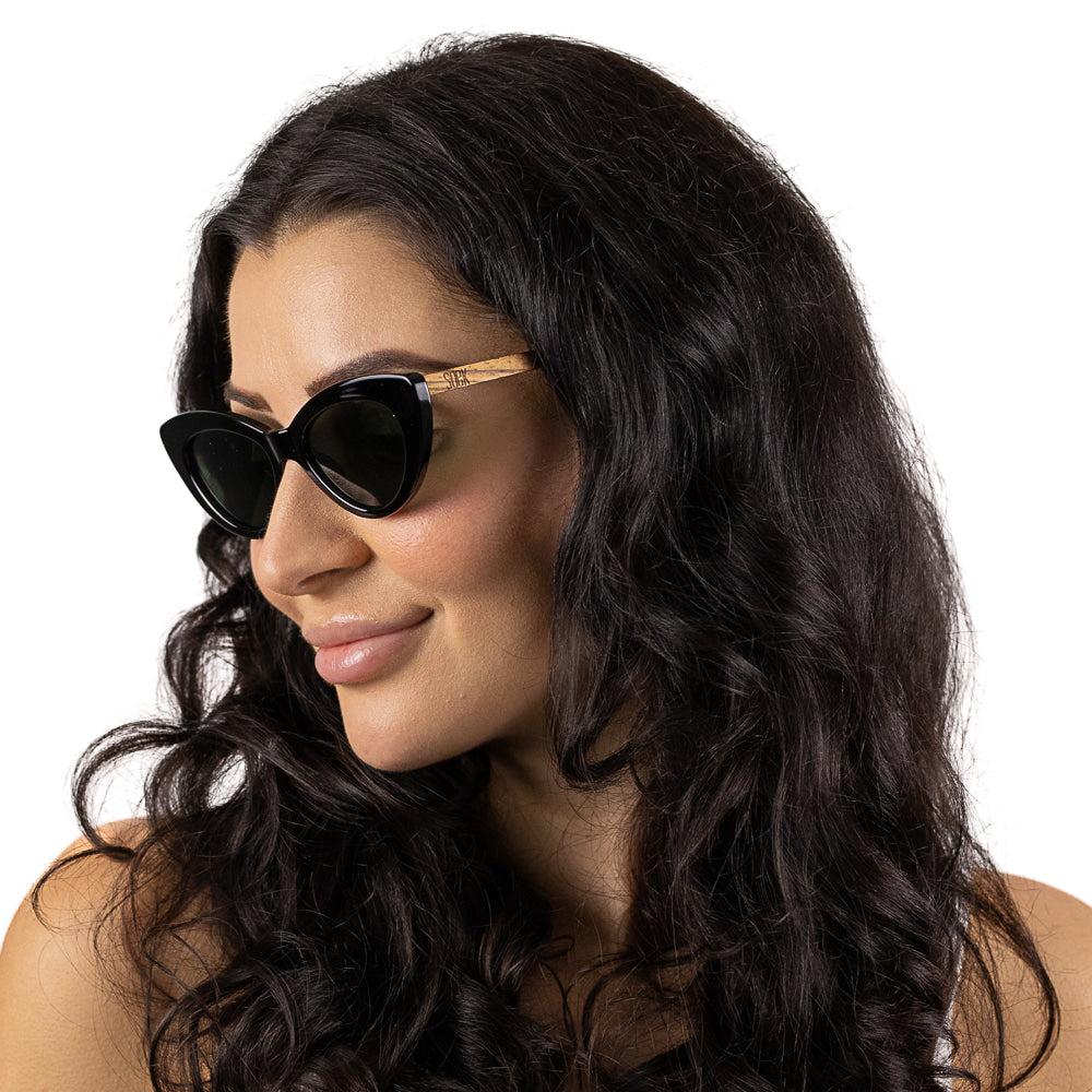 SAVANNAH MIDNIGHT Black Gradient Lens l Walnut Arms - Soek Fashion Eyewear UK