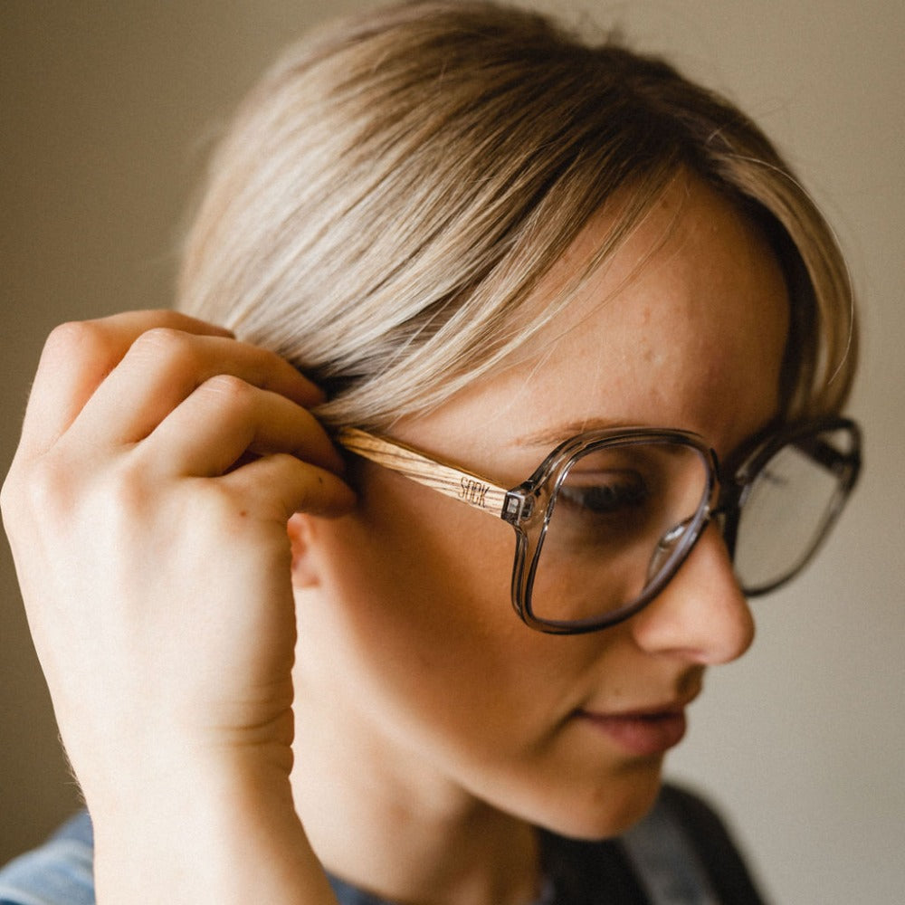 SCARLETT GREY MIST l Blue Light Magnifying Reader - Soek Fashion Eyewear UK